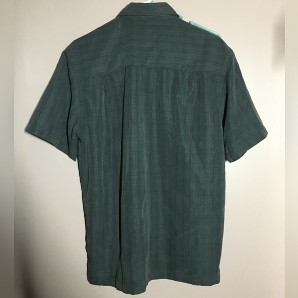 HAGGAR CLOTHING short sleeve button down - Picture 3 of 4